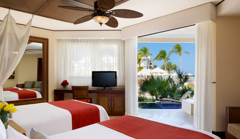 Dreams Riviera Cancun Resort & Spa-Preferred-Club-with-Plunge-Pool-3_4410